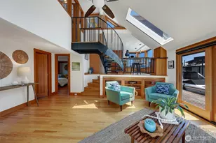 3110 Portage Bay Pl E, Seattle, WA 98102 - Photo 4