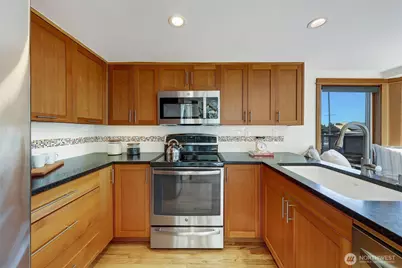 3110 Portage Bay Place E #B, Seattle, WA 98102 - Photo 18