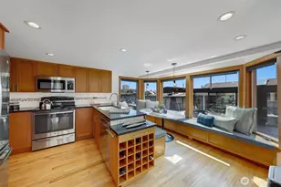3110 Portage Bay Pl E, Seattle, WA 98102 - Photo 16