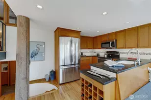 3110 Portage Bay Pl E, Seattle, WA 98102 - Photo 16