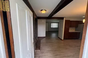 1828 Gossard St, Enumclaw, WA 98022 - Photo 2