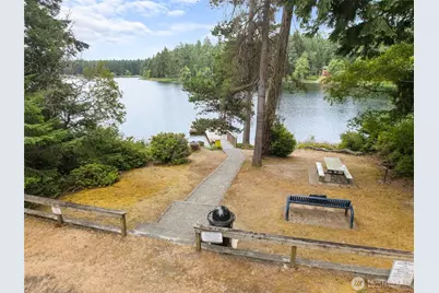 10718 Trout Place, Anderson Island, WA 98303 - Photo 14