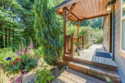34175 SE 327th Place, Ravensdale, WA 98051 - Photo 2