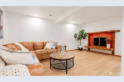 2419 Federal Avenue E, Seattle, WA 98102 - Photo 20