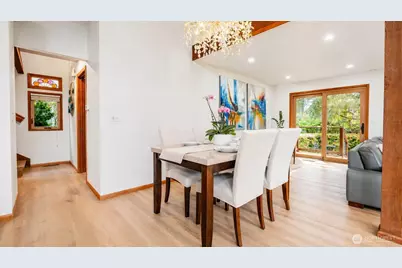 2419 Federal Avenue E, Seattle, WA 98102 - Photo 10