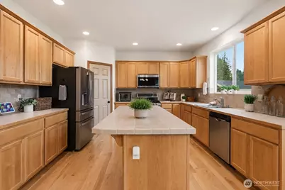 20101 11th Avenue W, Lynnwood, WA 98036 - Photo 8