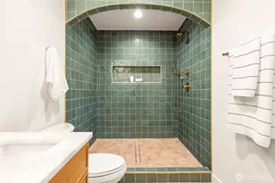 1128 N 77th St, Seattle, WA 98103 - Photo 18