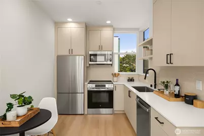 3852 Carr Place N, Seattle, WA 98103 - Photo 8