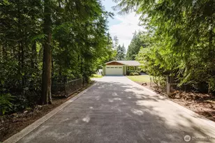 10321 Willamette Meridian Rd NW, Silverdale, WA 98383 - Photo 2