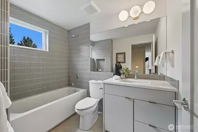 13047 39th Avenue NE #A, Seattle, WA 98125 - Photo 12