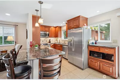555 4th Avenue S, Edmonds, WA 98020 - Photo 8