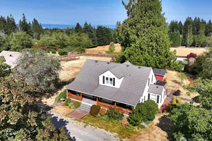 7156 Heggenes Rd, Clinton, WA 98236 - Photo 2