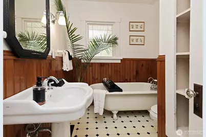 7156 Heggenes Road, Clinton, WA 98236 - Photo 16