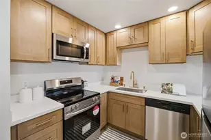 18200 NE 73rd Ave, Kenmore, WA 98028 - Photo 12