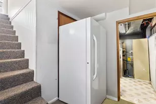 16745 Meridian Ave N, Seattle, WA 98133 - Photo 34