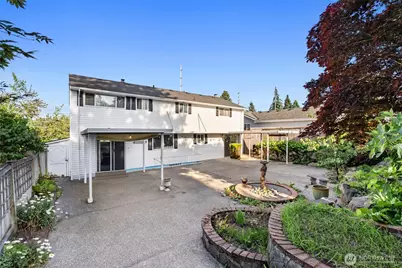 16745 Meridian Avenue N, Seattle, WA 98133 - Photo 24