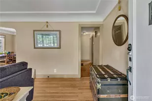 324 Stevens Ave SW, Renton, WA 98057 - Photo 4