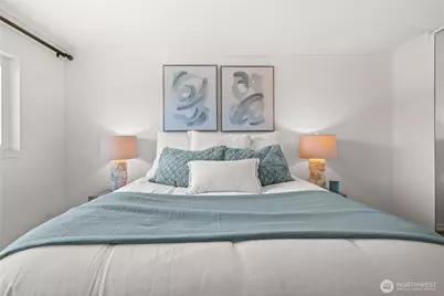 2501 Canterbury Lane E #203, Seattle, WA 98112 - Photo 22