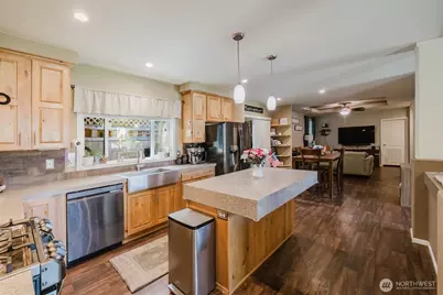 5709 NE Woodburn Road, Kingston, WA 98346 - Photo 8