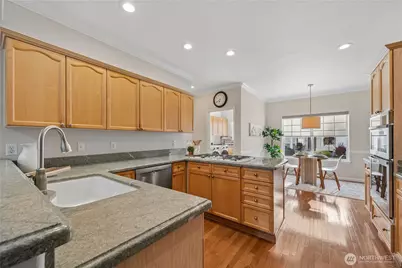 5835 54th Street W, University Place, WA 98467 - Photo 8