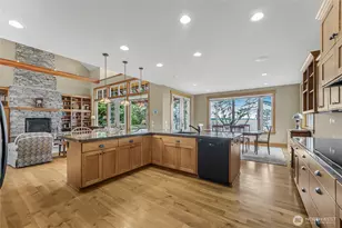 725 N Sunset Dr, Camano Island, WA 98282 - Photo 10