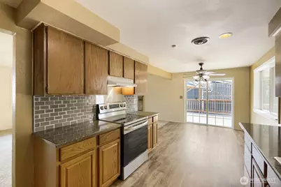7718 S 120th St, Seattle, WA 98178 - Photo 4