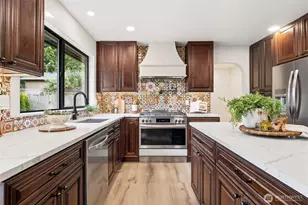 315 241st St SW, Bothell, WA 98021 - Photo 14