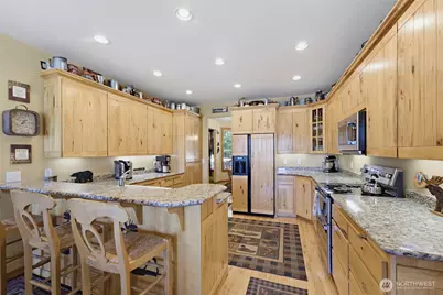 10710 417th Street E, Eatonville, WA 98328 - Photo 12