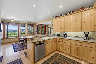 10710 417th Street E, Eatonville, WA 98328 - Photo 14