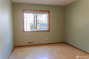 725 Judson St, Lynden, WA 98264 - Photo 10