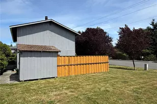 2024 21st St, Bellingham, WA 98225 - Photo 18