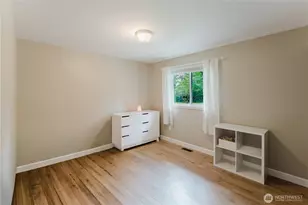 8706 NE 135th Pl, Kirkland, WA 98034 - Photo 22