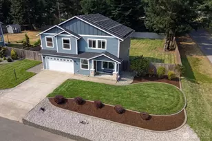 301 135th Pl SE, Rainier, WA 98576 - Photo 2