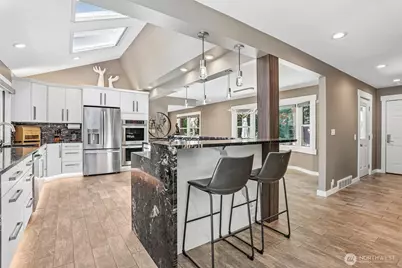 24017 SE 111th Street, Issaquah, WA 98027 - Photo 6