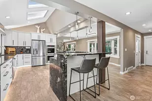 24017 SE 111th St, Issaquah, WA 98027 - Photo 6
