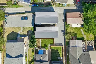 9242 Dayton Ave N, Seattle, WA 98103 - Photo 28