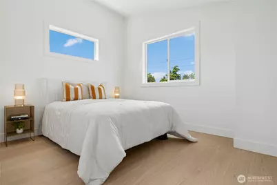 9242 Dayton Avenue N #A, Seattle, WA 98103 - Photo 22