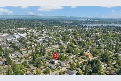9242 Dayton Avenue N #A, Seattle, WA 98103 - Photo 30