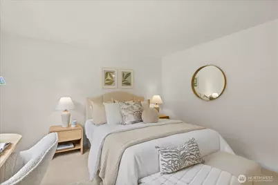 3700 W 25th Place #201, Seattle, WA 98199 - Photo 20