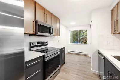 7501 Ruby Drive SW #J103, Lakewood, WA 98498 - Photo 4