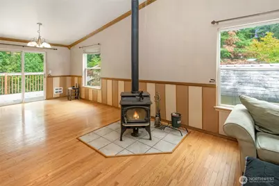 18714 Sylvan Dell Court SE, Yelm, WA 98597 - Photo 6