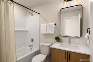 18002 A 10th Ave NE, Shoreline, WA 98155 - Photo 10