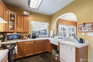 1208 W Pear St, Centralia, WA 98531 - Photo 12