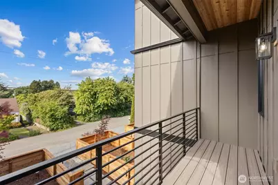 2615 NW 87th Street, Seattle, WA 98117 - Photo 20