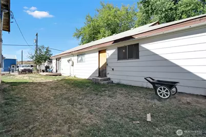 222 Main Street, Wilson Creek, WA 98860 - Photo 32