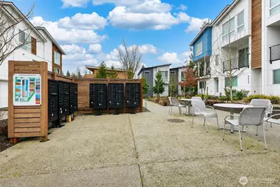 8607 22nd Place NE, Seattle, WA 98115 - Photo 32