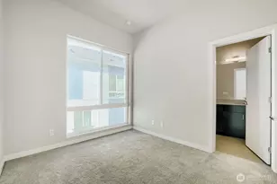 8607 22nd Pl NE, Seattle, WA 98115 - Photo 18