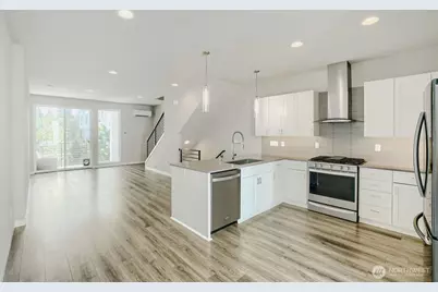 8607 22nd Place NE, Seattle, WA 98115 - Photo 8