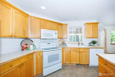 3056 Barkley Meadows Circle, Bellingham, WA 98226 - Photo 6