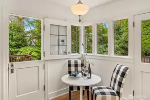 4322 NE 43rd St, Seattle, WA 98105 - Photo 12